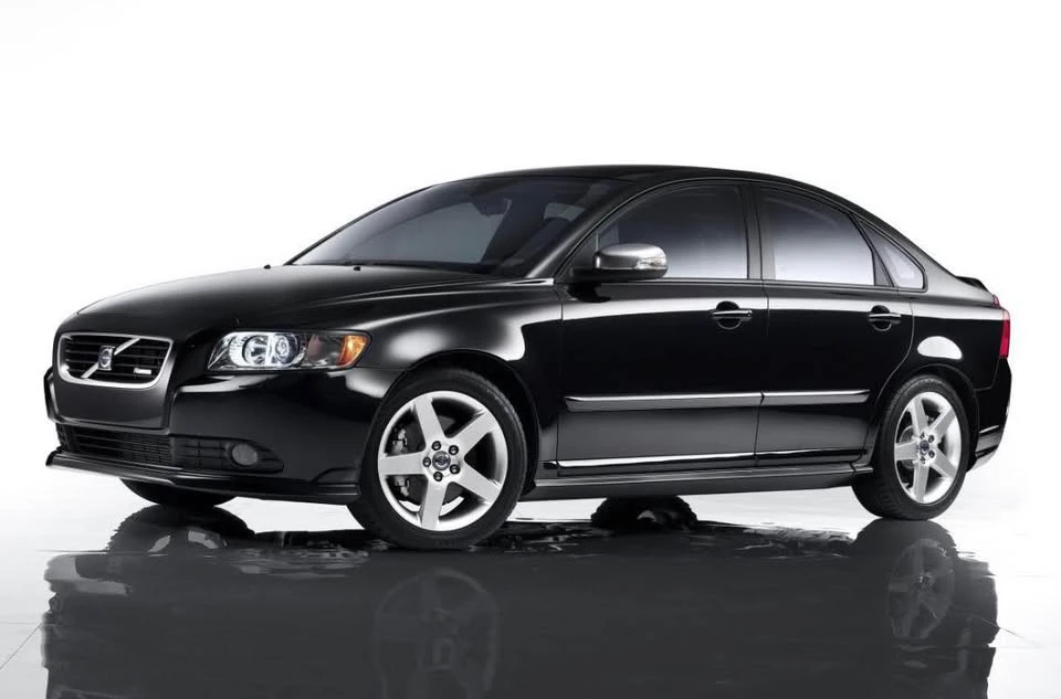 2009 Volvo S40 2nd Gen - Image 2 of 4