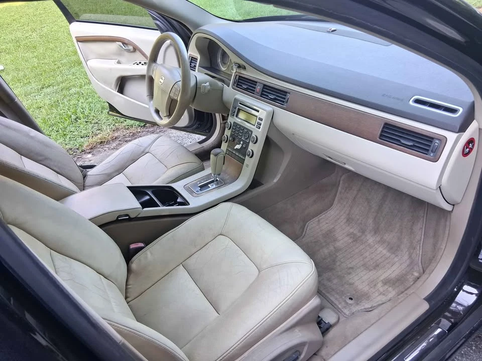 2009 Volvo S80 2nd Gen - Image 16 of 19