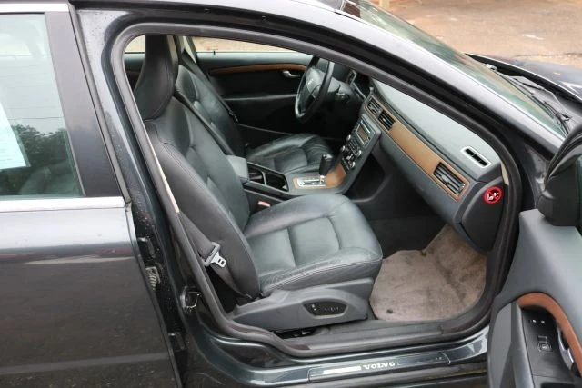 2009 Volvo S80 2nd Gen - Image 13 of 15