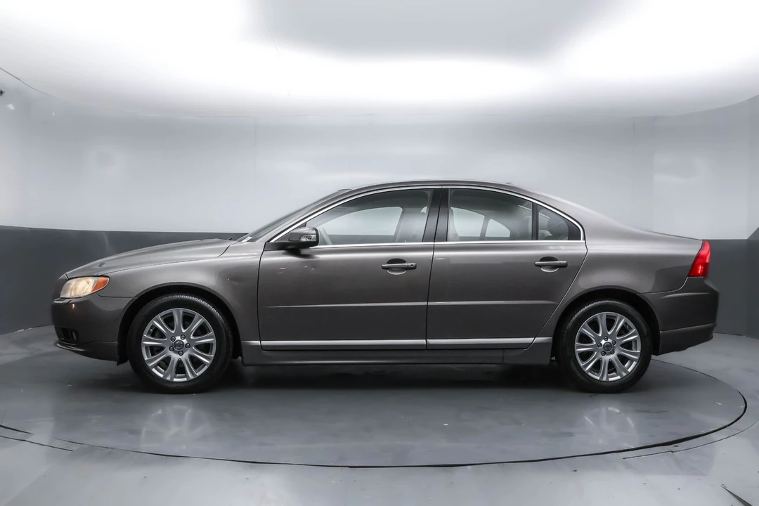 2009 Volvo S80 2nd Gen - Image 2 of 12