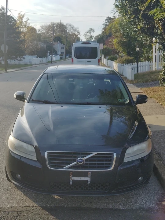 2009 Volvo S80 2nd Gen - Image 2 of 13