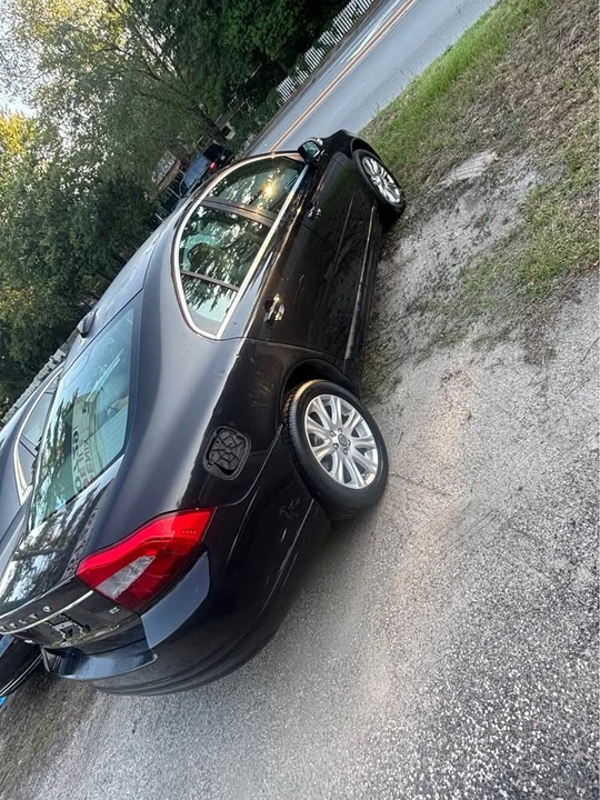 2009 Volvo S80 2nd Gen - Image 2 of 6