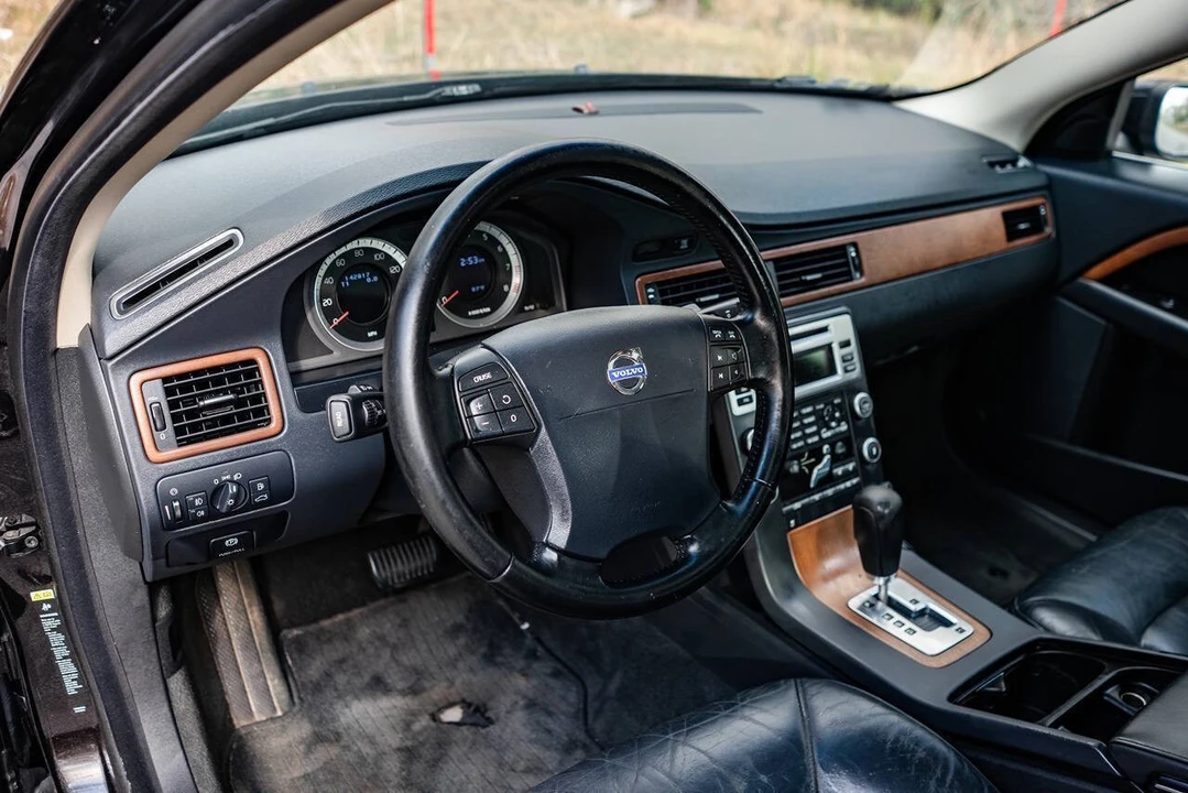 2009 Volvo S80 2nd Gen - Image 16 of 21