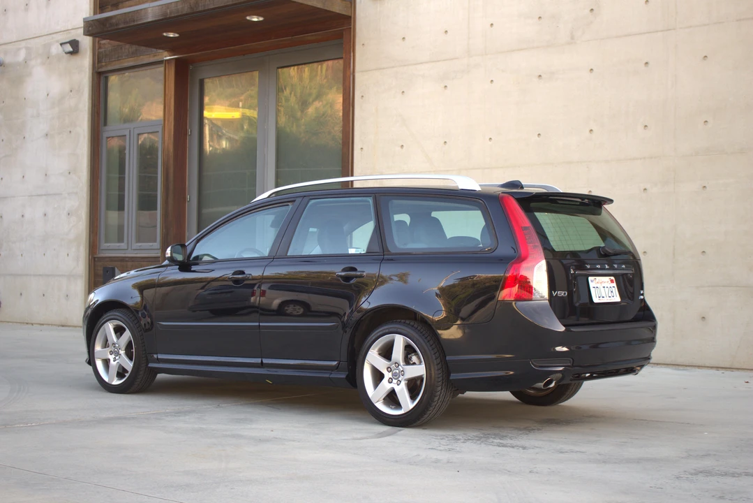 2009 Volvo V50 - Image 11 of 31