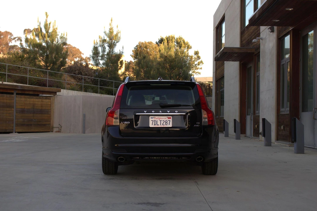 2009 Volvo V50 - Image 13 of 31