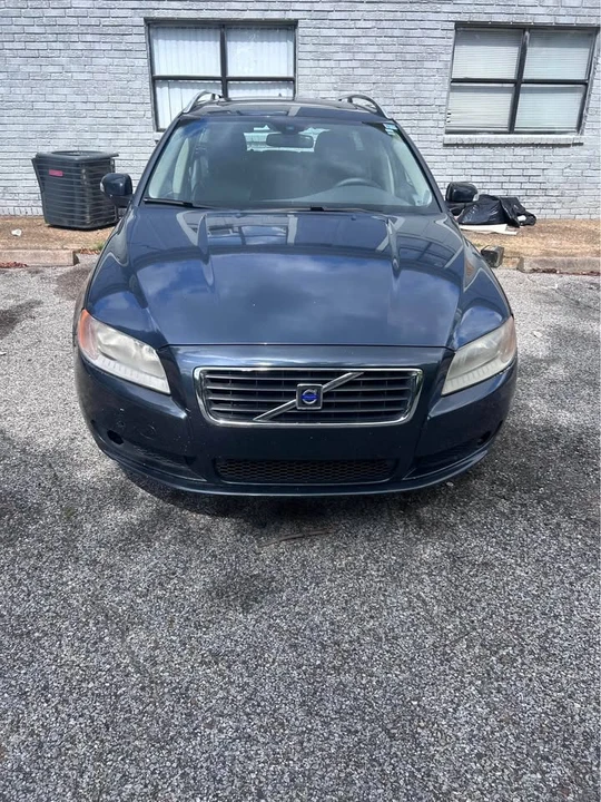 2009 Volvo V70 3rd Gen - Image 5 of 6