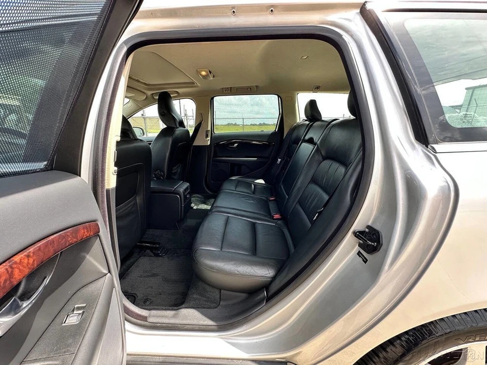 2009 Volvo V70 3rd Gen - Image 15 of 24