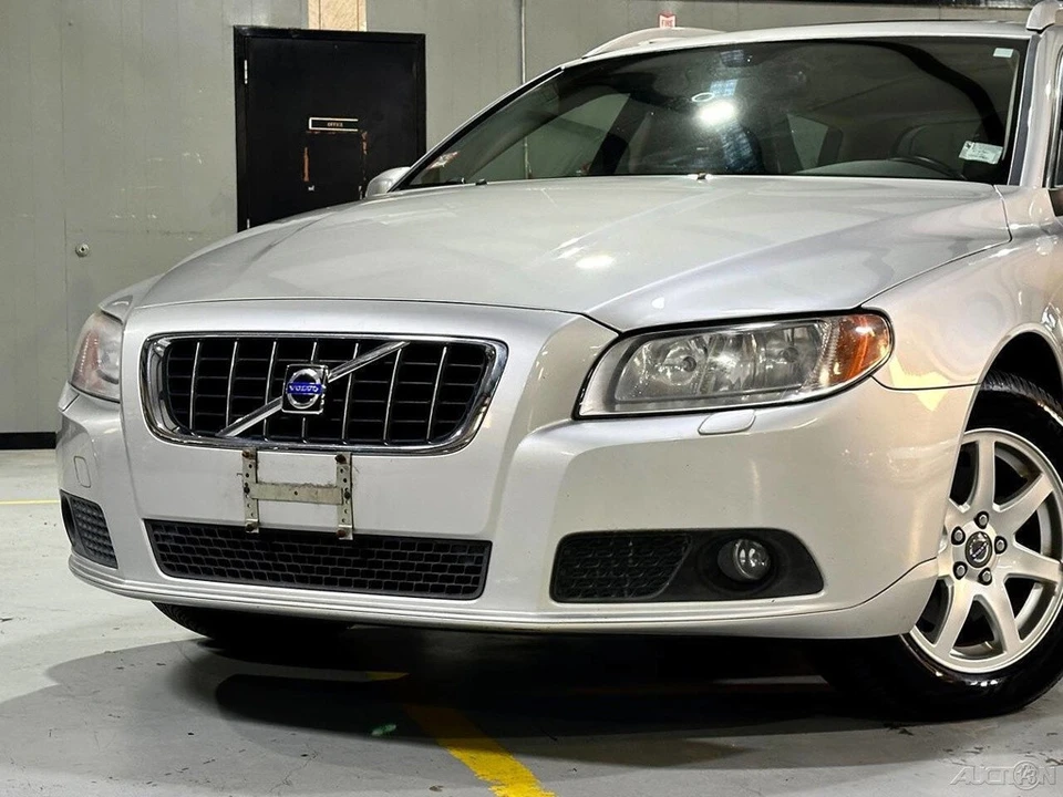 2009 Volvo V70 3rd Gen - Image 3 of 24