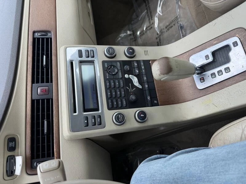 2009 Volvo V70 3rd Gen - Image 4 of 25