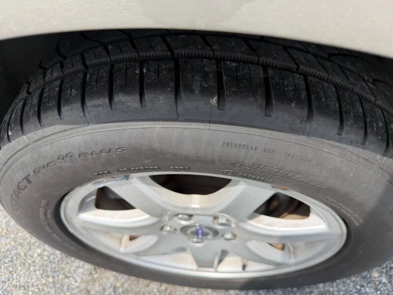 2009 Volvo V70 3rd Gen - Image 19 of 25