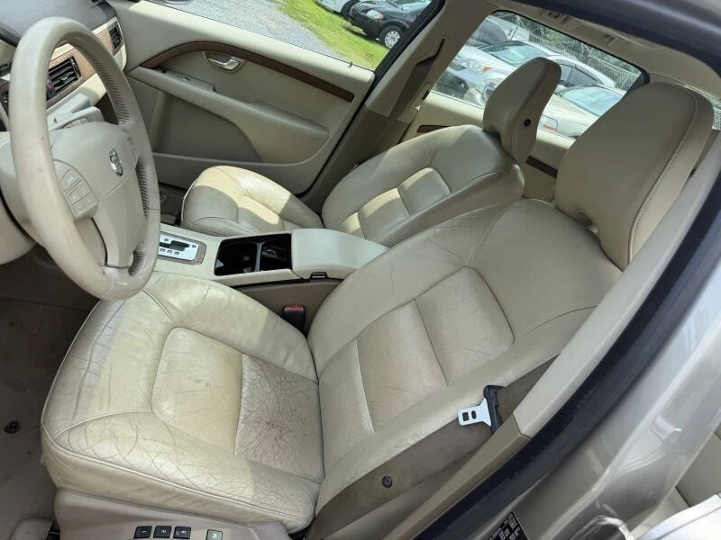 2009 Volvo V70 3rd Gen - Image 24 of 25