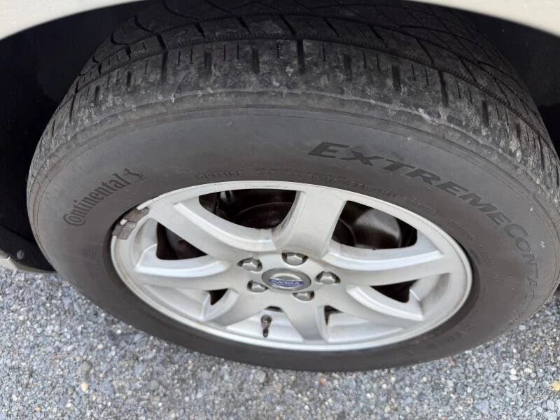 2009 Volvo V70 3rd Gen - Image 14 of 25