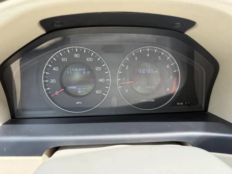 2009 Volvo V70 3rd Gen - Image 2 of 25