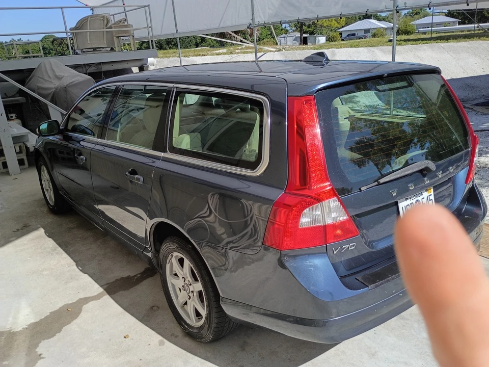 2009 Volvo V70 3rd Gen - Image 5 of 21