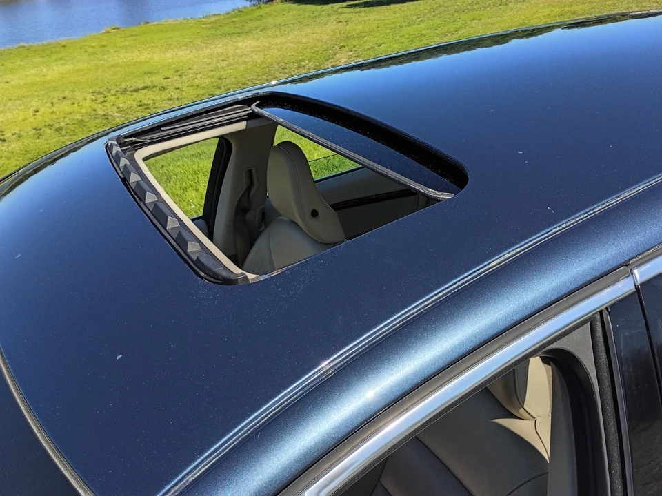 2009 Volvo V70 3rd Gen - Image 4 of 21