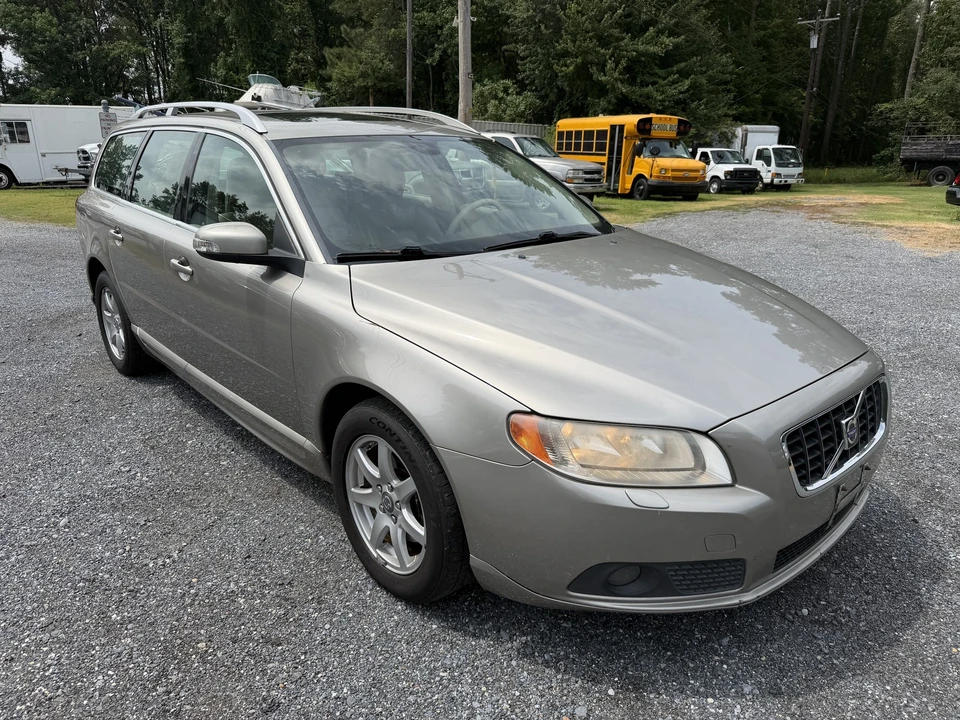 2009 Volvo V70 3rd Gen - Image 6 of 24