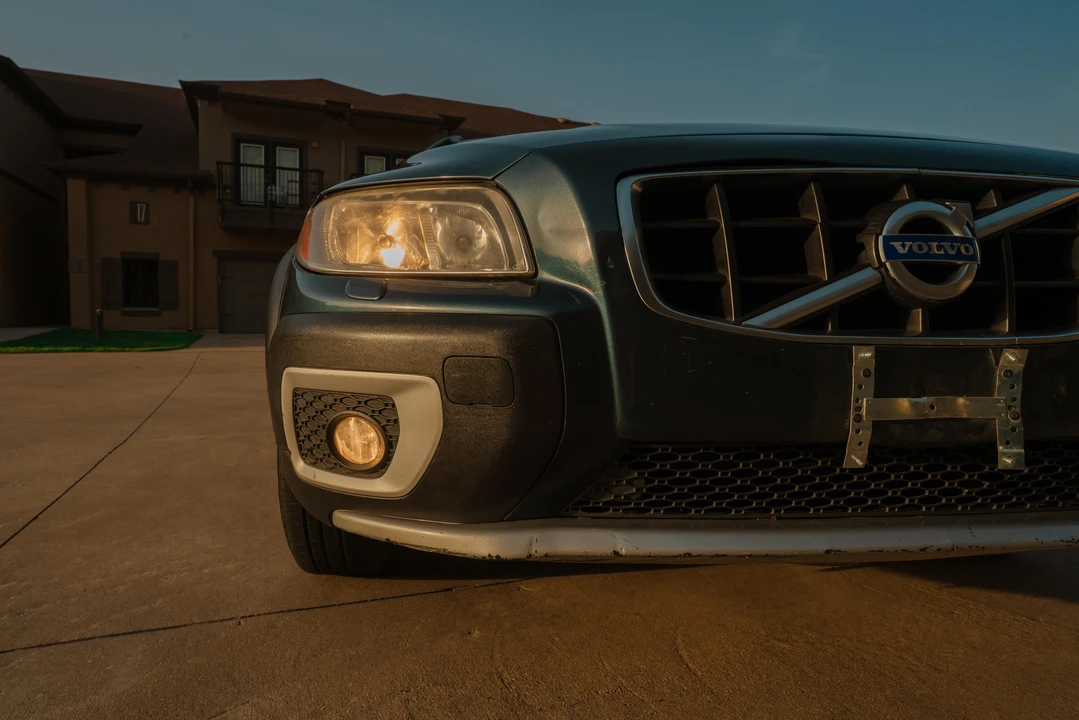 2009 Volvo XC70 3rd Gen - Image 13 of 31