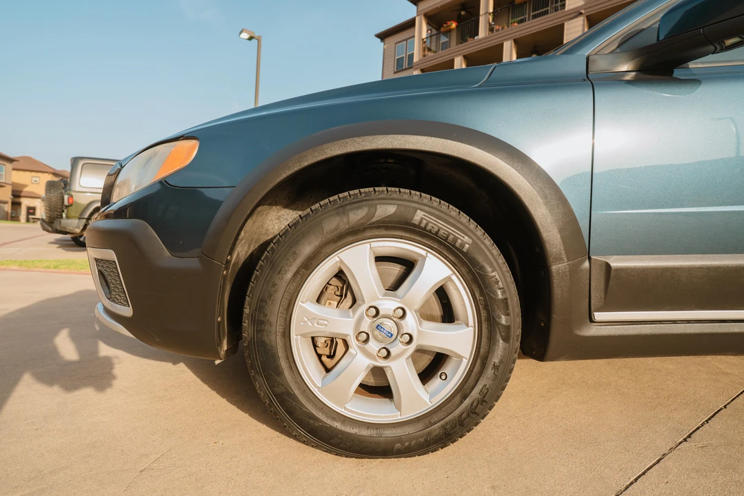 2009 Volvo XC70 3rd Gen - Image 24 of 31