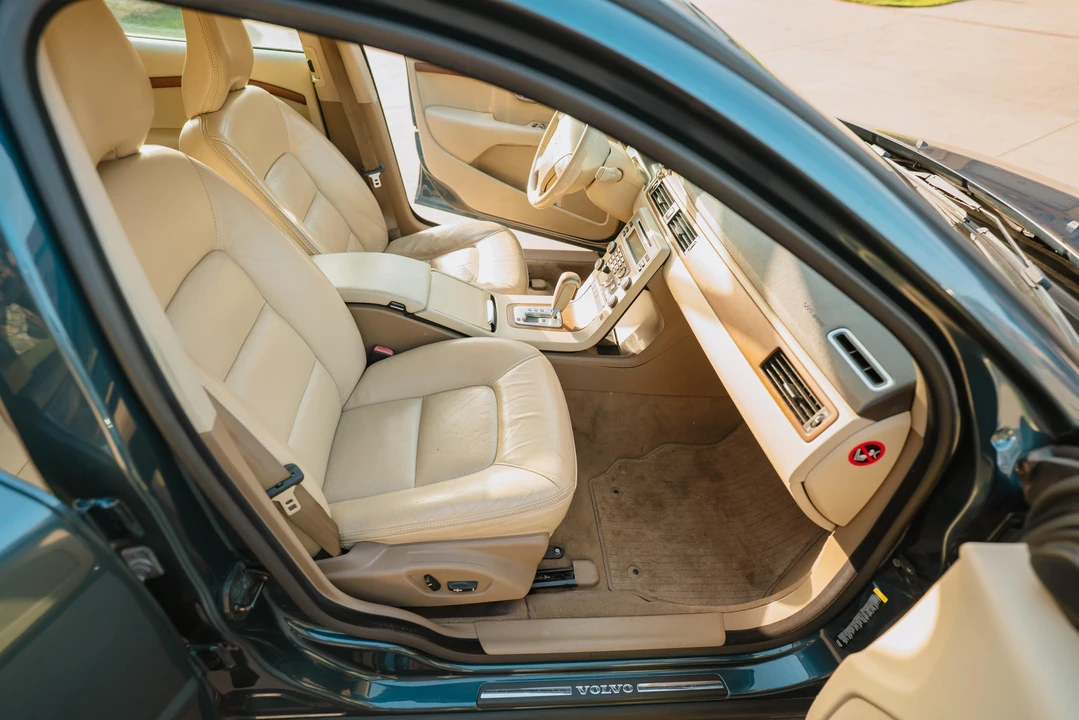 2009 Volvo XC70 3rd Gen - Image 30 of 31