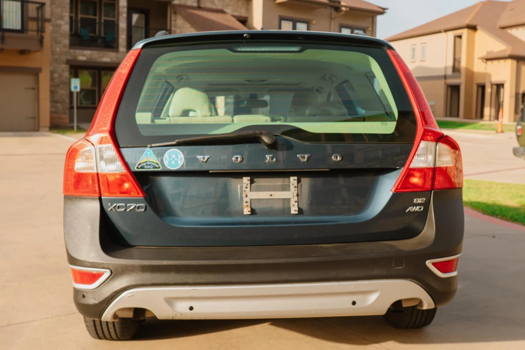 2009 Volvo XC70 3rd Gen - Image 5 of 31