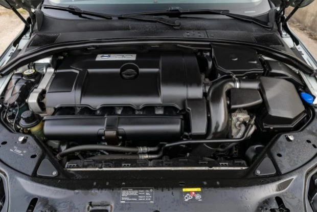 2009 Volvo XC70 3rd Gen - Image 6 of 8