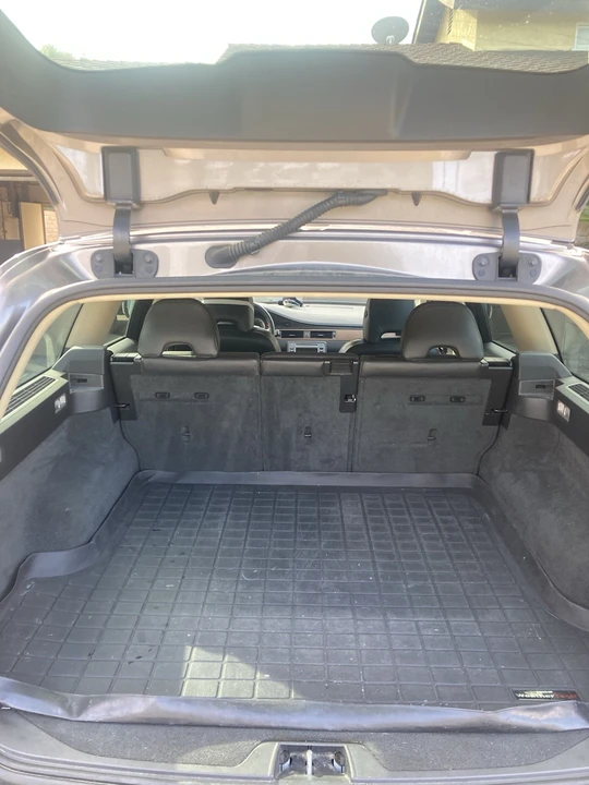 2009 Volvo XC70 3rd Gen - Image 9 of 13