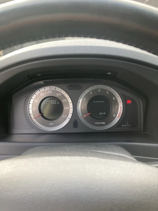 2009 Volvo XC70 3rd Gen - Image 11 of 13