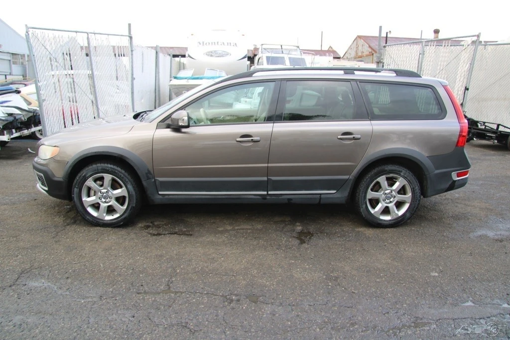 2009 Volvo XC70 3rd Gen - Image 3 of 21