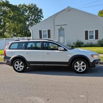 2009 Volvo XC70 T6 Wagon 4D