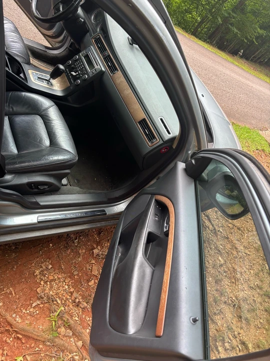 2009 Volvo XC70 3rd Gen - Image 14 of 20