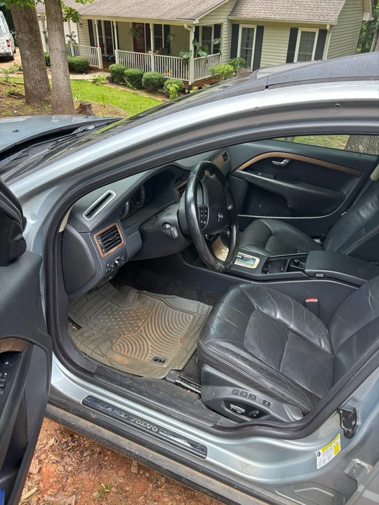 2009 Volvo XC70 3rd Gen - Image 7 of 20