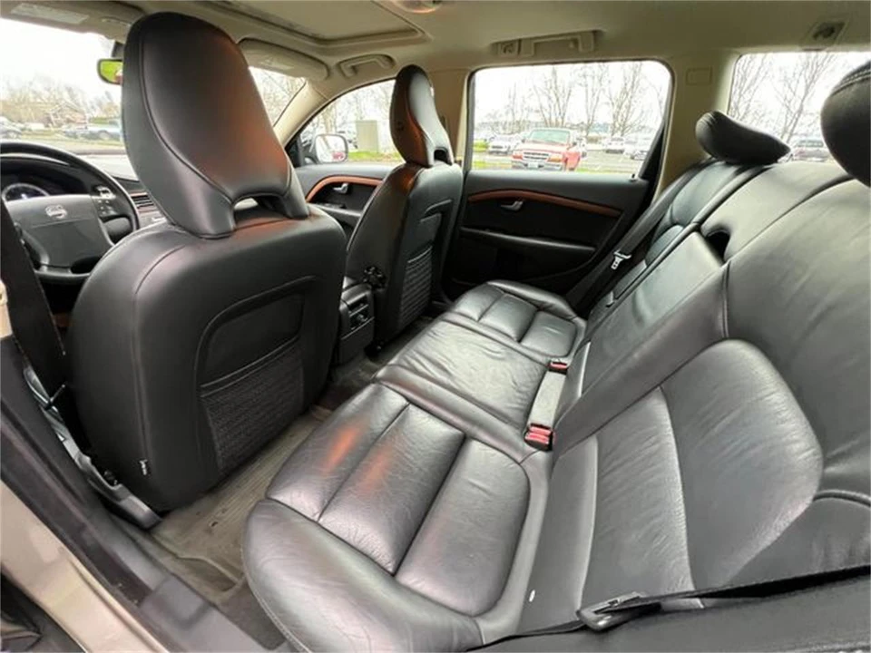2009 Volvo XC70 3rd Gen - Image 27 of 31