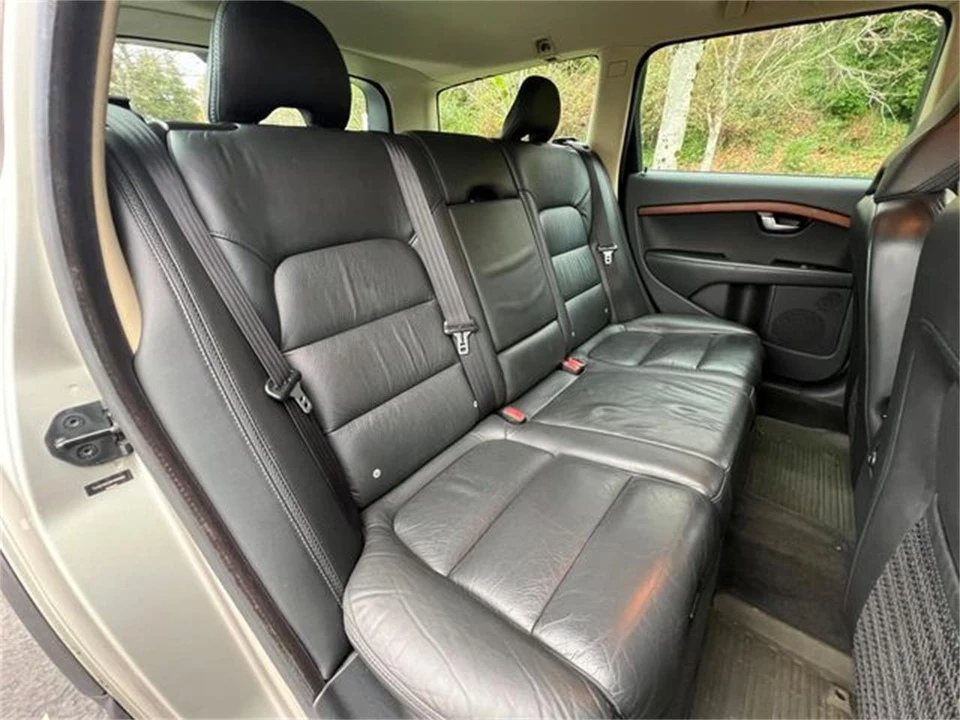 2009 Volvo XC70 3rd Gen - Image 30 of 31