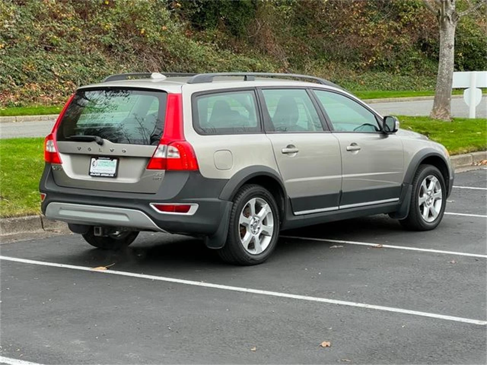 2009 Volvo XC70 3rd Gen - Image 6 of 31