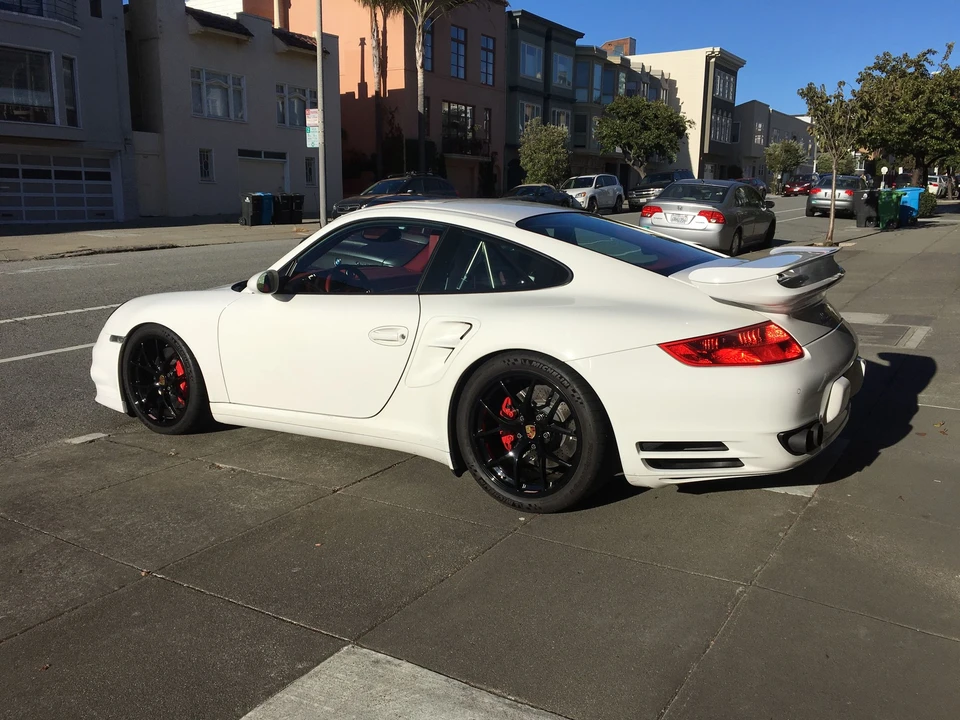 2009 Porsche 997 Turbo - Image 7 of 28