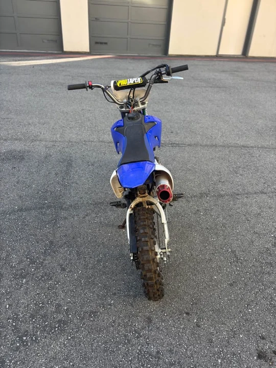 2009 Yamaha - Image 3 of 7