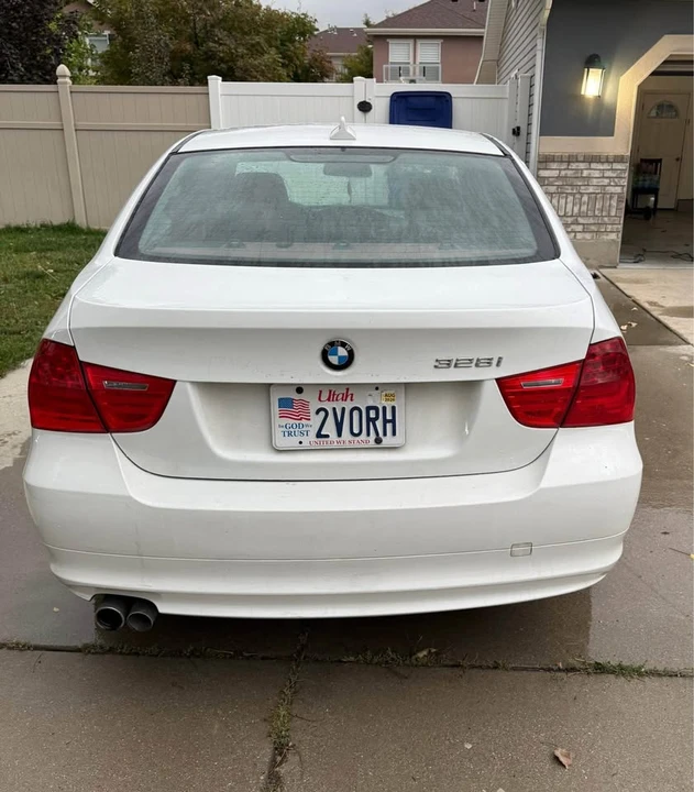 2009 BMW E90 3 Series Sedan - Image 4 of 10