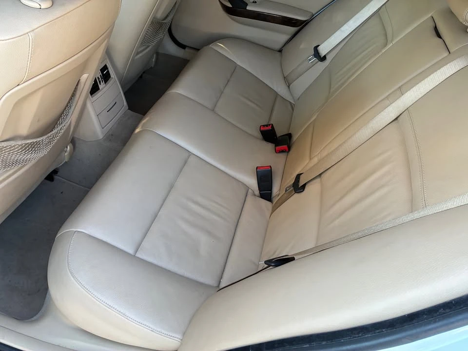 2009 BMW E90 3 Series Sedan - Image 4 of 8