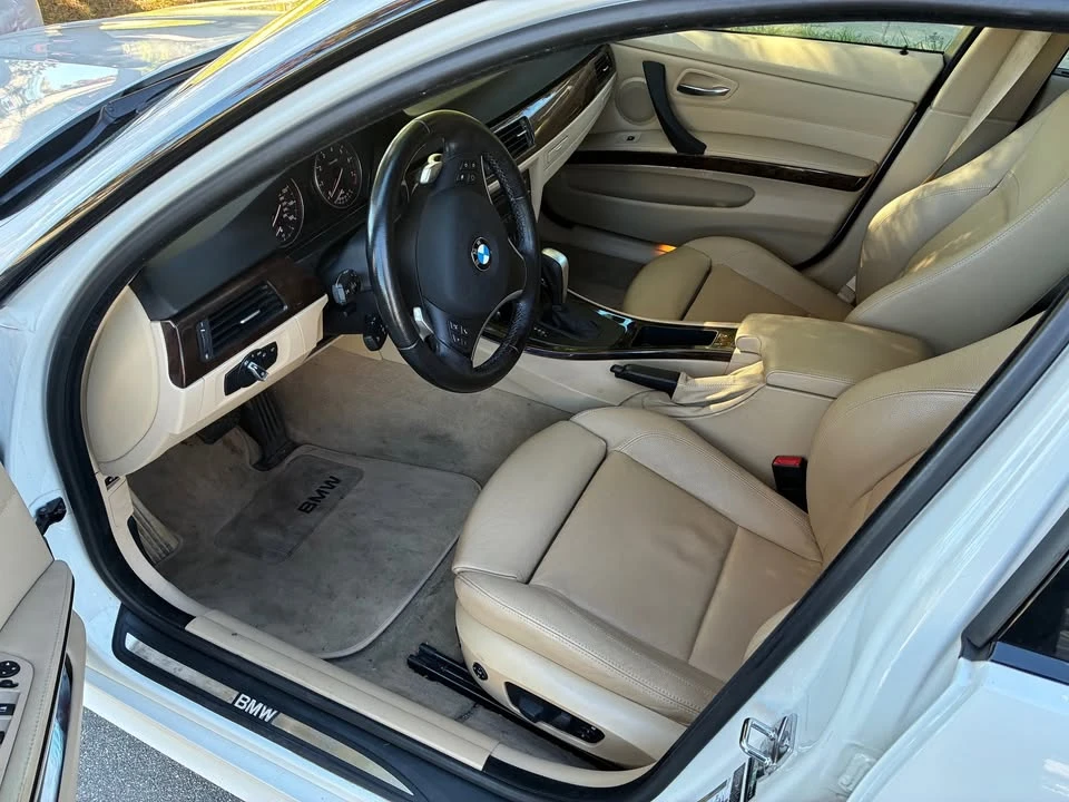 2009 BMW E90 3 Series Sedan - Image 3 of 8
