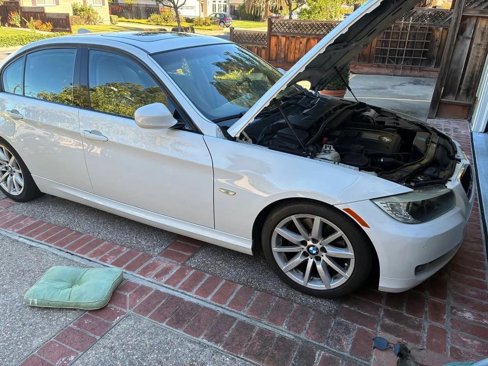2009 BMW E90 3 Series Sedan - Image 8 of 8