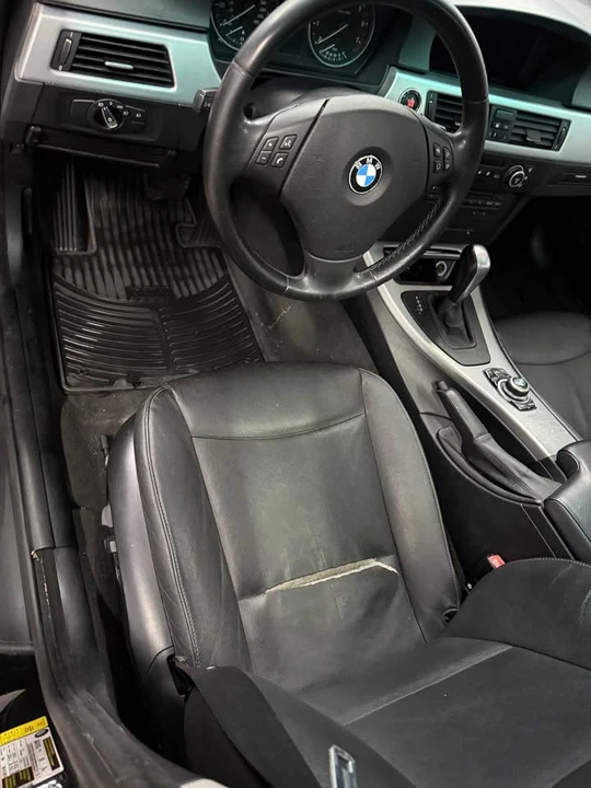 2009 BMW E90 3 Series Sedan - Image 3 of 6
