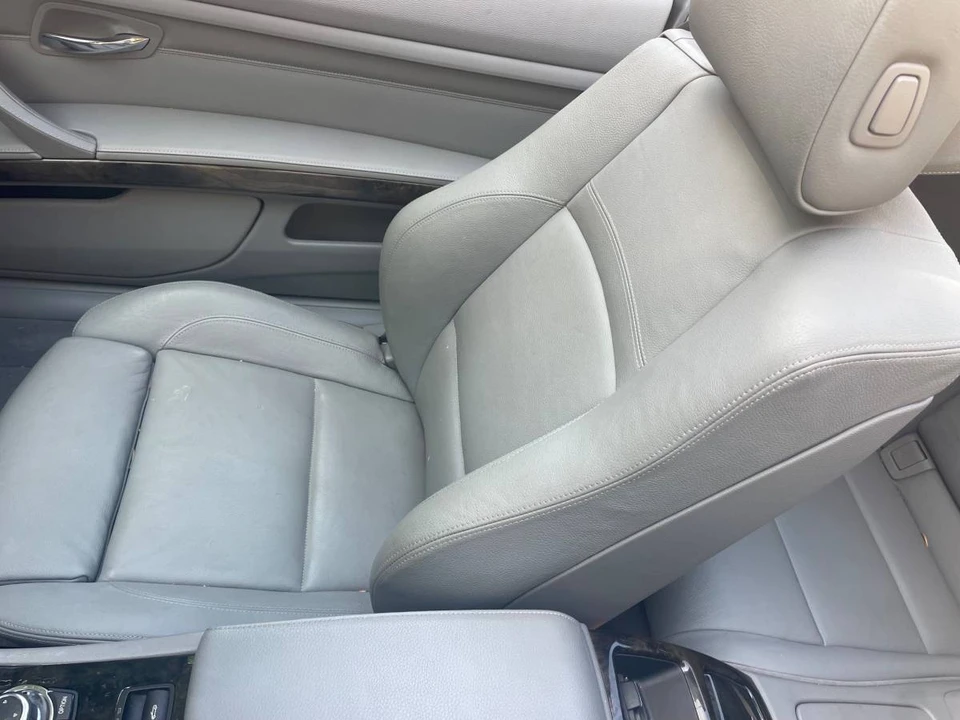 2009 BMW E93 3 Series Convertible - Image 9 of 11