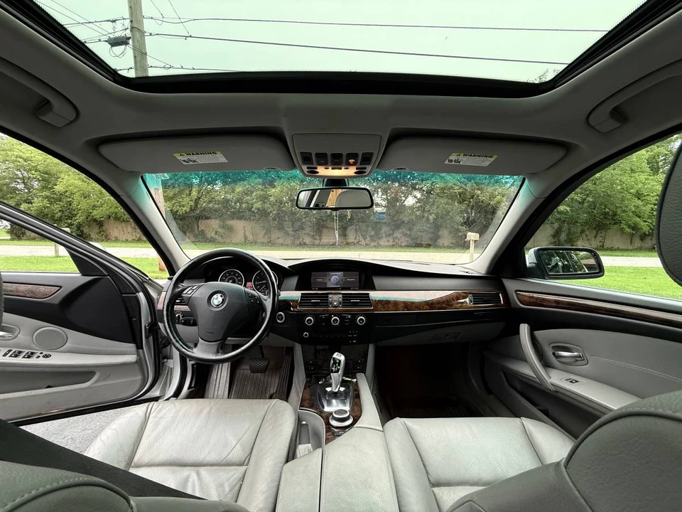 2009 BMW E60 5 Series Sedan - Image 7 of 8