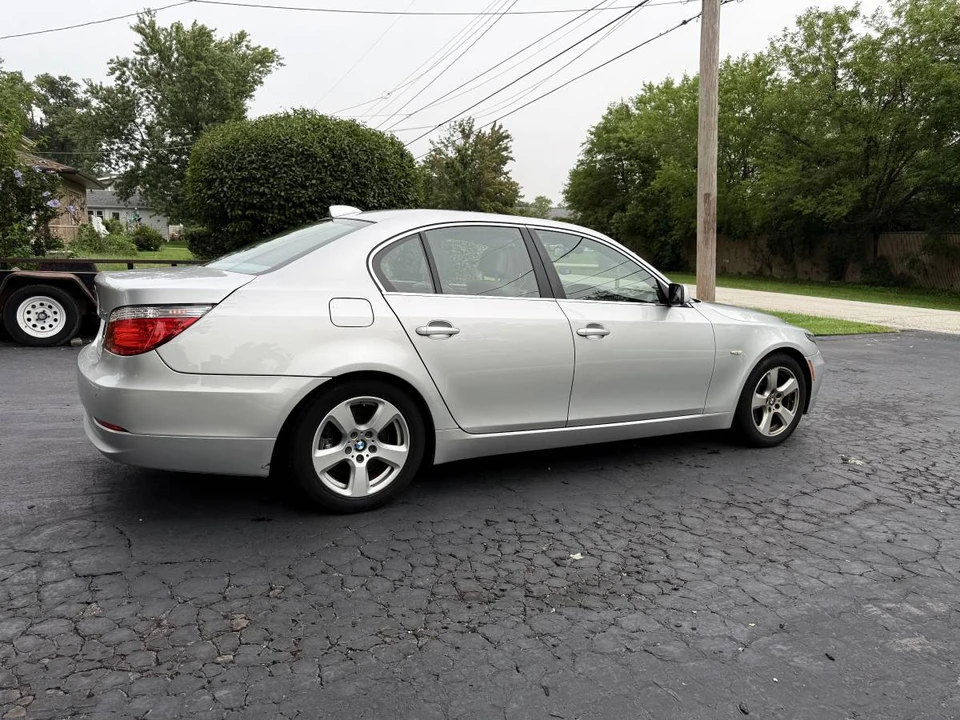 2009 BMW E60 5 Series Sedan - Image 2 of 8