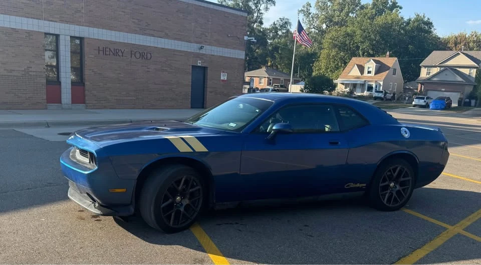 2009 Dodge Challenger 3rd Gen - Image 2 of 9
