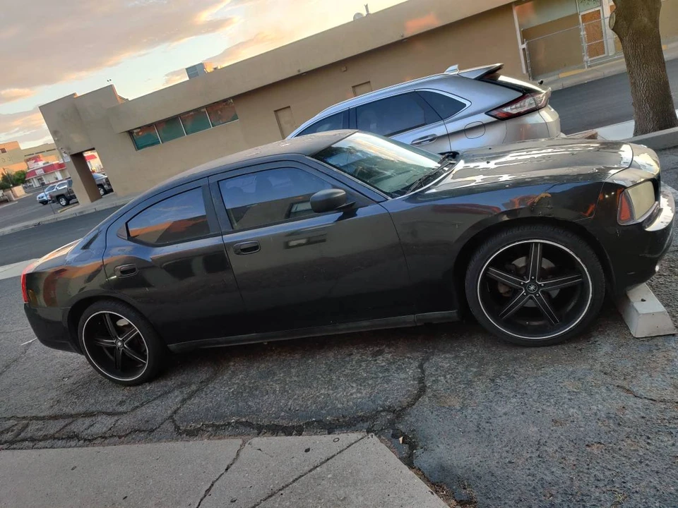 2009 Dodge Charger 6th Gen - Image 3 of 7