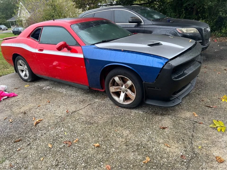 2009 Dodge Challenger 3rd Gen - Image 2 of 4
