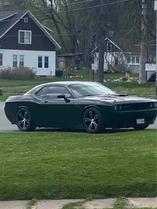2009 Dodge Challenger 3rd Gen - Image 6 of 8