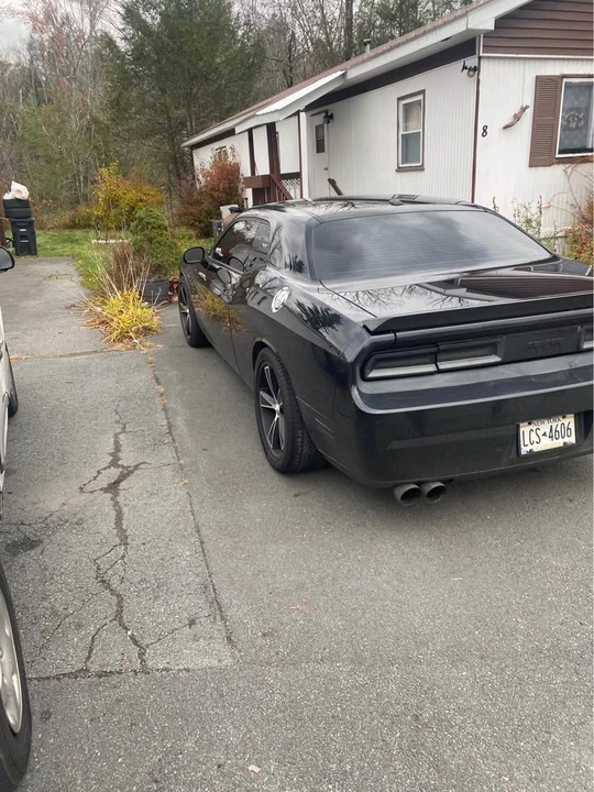 2009 Dodge Challenger 3rd Gen - Image 3 of 8