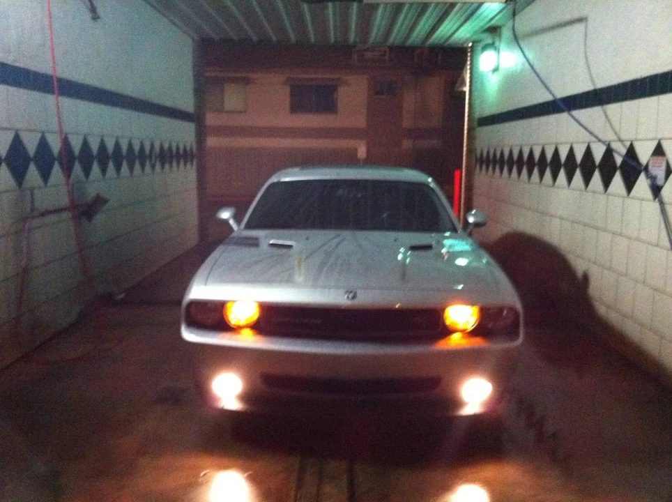 2009 Dodge Challenger 3rd Gen - Image 7 of 20